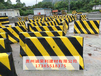 隔离墩工程案例展示